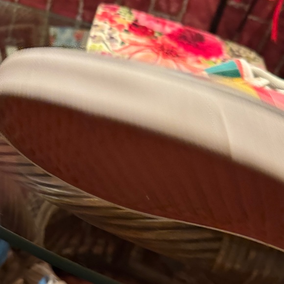 Colorful Slip-On Women's Sneakers - Picture 5 of 6